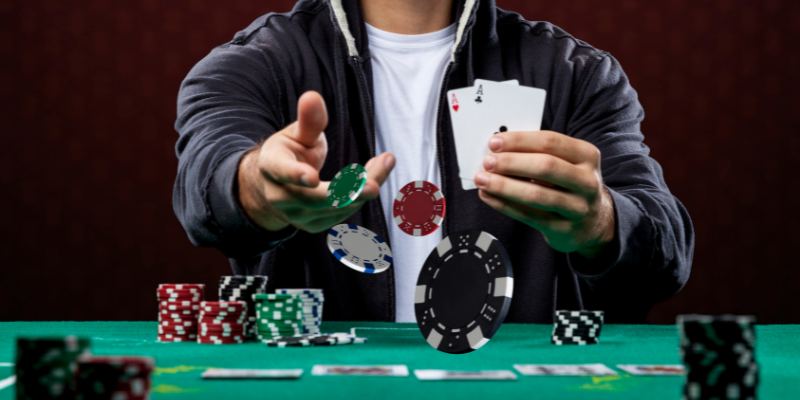 Đánh bài Poker chiến lược thu hút nhiều thành viên